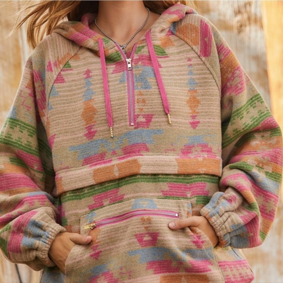 mainstrip Tops - THE ATABEY LADIES AZTEC PRINT HOODIE
